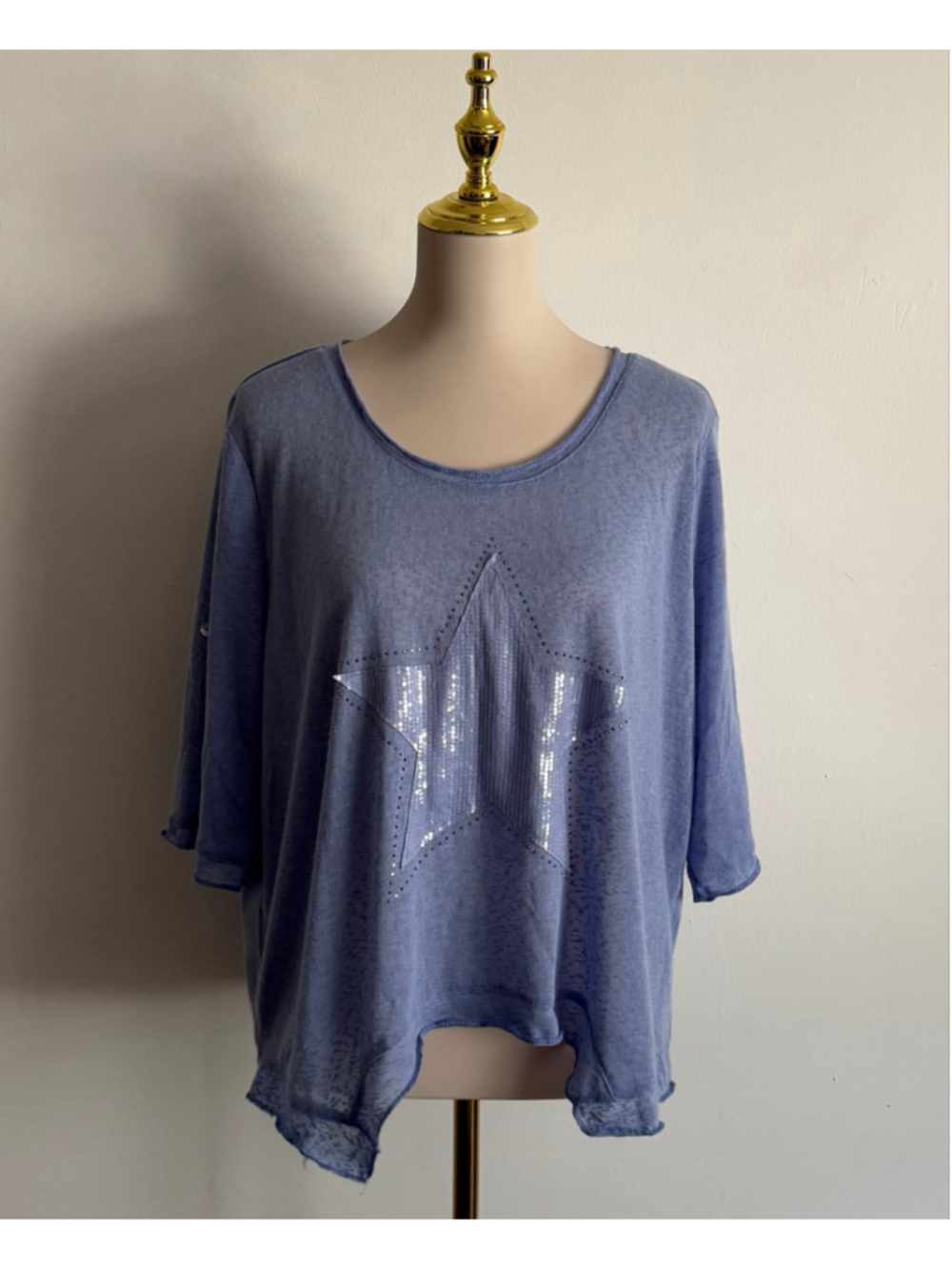 Women's Monroe & Main Blue Star Sequin Tee, Size XL